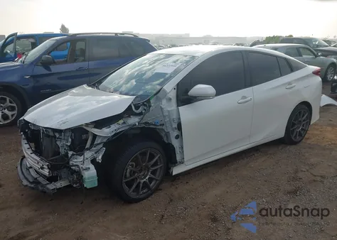2020 Toyota Prius Prime Xle z USA, uszkodzony, nr VIN JTDKARFP3L3139640